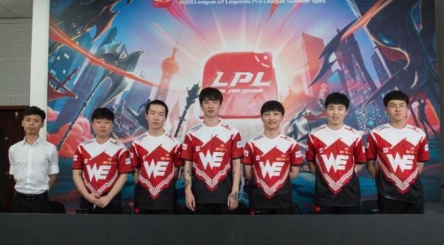 队也是在前 队也是在前